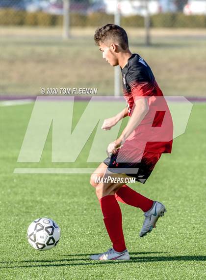 Thumbnail 2 in Maize vs Aquinas (KSHSAA 5A Final) photogallery.