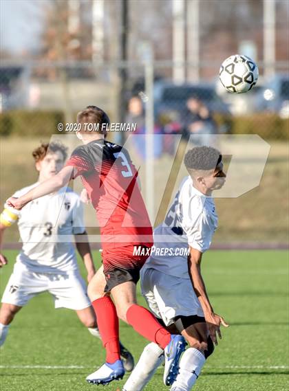 Thumbnail 3 in Maize vs Aquinas (KSHSAA 5A Final) photogallery.