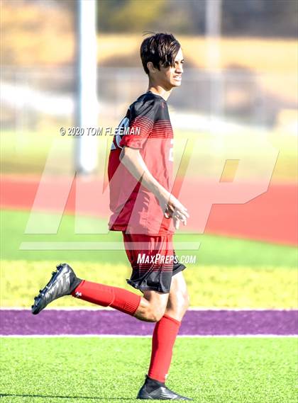Thumbnail 3 in Maize vs Aquinas (KSHSAA 5A Final) photogallery.