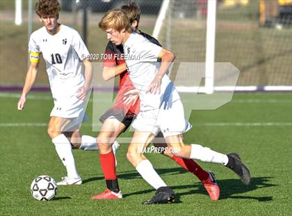 Thumbnail 2 in Maize vs Aquinas (KSHSAA 5A Final) photogallery.