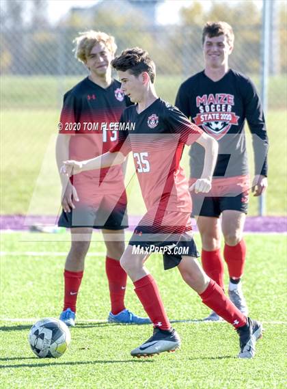 Thumbnail 2 in Maize vs Aquinas (KSHSAA 5A Final) photogallery.