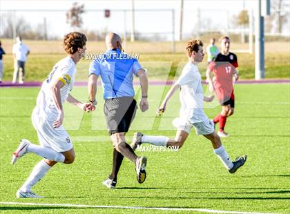 Thumbnail 3 in Maize vs Aquinas (KSHSAA 5A Final) photogallery.