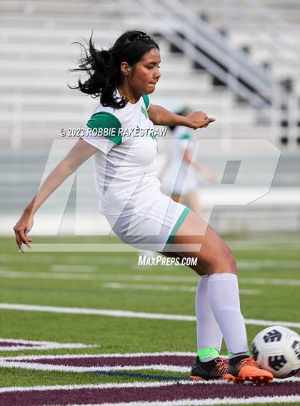 Thumbnail 1 in Wilson vs. Adams (UIL 5A Region II Bi-District Playoff) photogallery.
