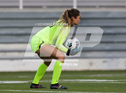 Thumbnail 1 in Wilson vs. Adams (UIL 5A Region II Bi-District Playoff) photogallery.