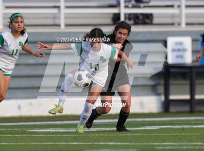 Thumbnail 1 in Wilson vs. Adams (UIL 5A Region II Bi-District Playoff) photogallery.