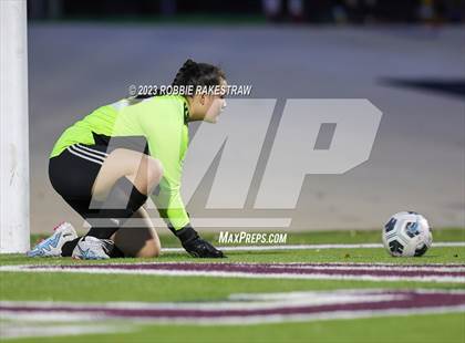 Thumbnail 2 in Wilson vs. Adams (UIL 5A Region II Bi-District Playoff) photogallery.