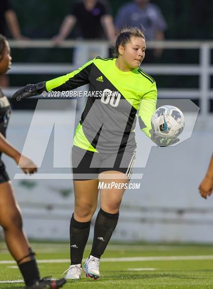 Thumbnail 1 in Wilson vs. Adams (UIL 5A Region II Bi-District Playoff) photogallery.