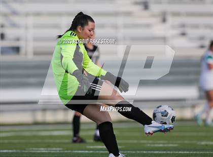 Thumbnail 1 in Wilson vs. Adams (UIL 5A Region II Bi-District Playoff) photogallery.