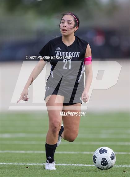 Thumbnail 3 in Wilson vs. Adams (UIL 5A Region II Bi-District Playoff) photogallery.