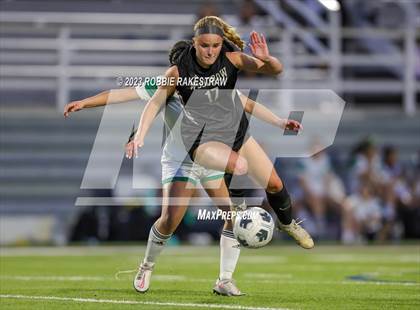 Thumbnail 3 in Wilson vs. Adams (UIL 5A Region II Bi-District Playoff) photogallery.