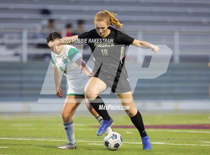 Thumbnail 1 in Wilson vs. Adams (UIL 5A Region II Bi-District Playoff) photogallery.