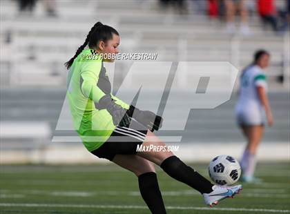 Thumbnail 1 in Wilson vs. Adams (UIL 5A Region II Bi-District Playoff) photogallery.