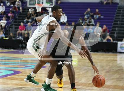 Thumbnail 1 in Hudson Catholic vs. Oak Ridge (City of Palms Classic) photogallery.