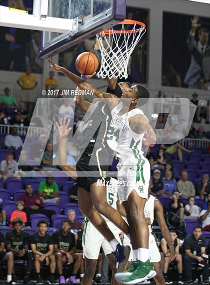 Thumbnail 3 in Hudson Catholic vs. Oak Ridge (City of Palms Classic) photogallery.