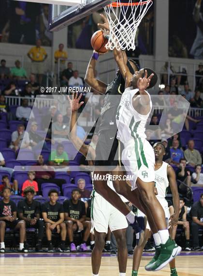 Thumbnail 2 in Hudson Catholic vs. Oak Ridge (City of Palms Classic) photogallery.