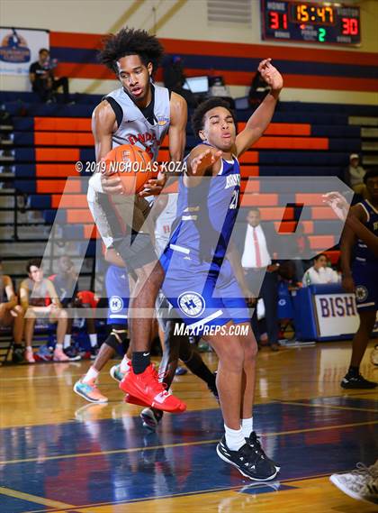 Thumbnail 3 in Hillcrest Prep vs. Findlay Prep (Tarkanian Classic) photogallery.