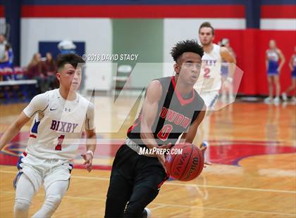 Thumbnail 1 in Bixby vs.Union photogallery.