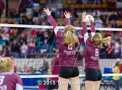 Thumbnail 2 in Cheyenne Mountain vs. Silver Creek (CHSAA 4A Playoff) photogallery.
