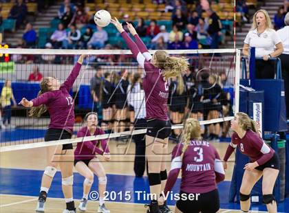 Thumbnail 2 in Cheyenne Mountain vs. Silver Creek (CHSAA 4A Playoff) photogallery.