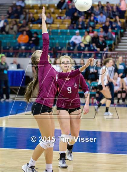Thumbnail 1 in Cheyenne Mountain vs. Silver Creek (CHSAA 4A Playoff) photogallery.
