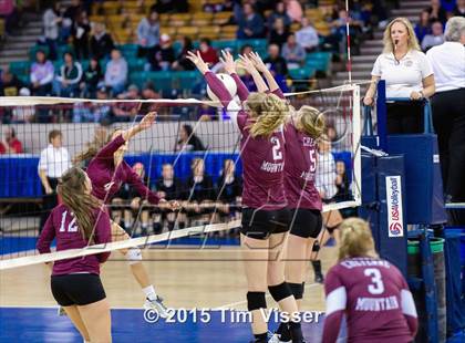 Thumbnail 3 in Cheyenne Mountain vs. Silver Creek (CHSAA 4A Playoff) photogallery.