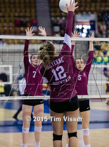 Thumbnail 3 in Cheyenne Mountain vs. Silver Creek (CHSAA 4A Playoff) photogallery.