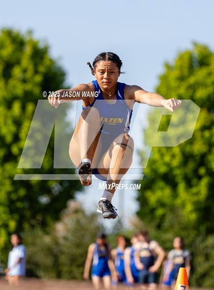 Thumbnail 1 in Bellevue @ Hazen (Long Jump) photogallery.