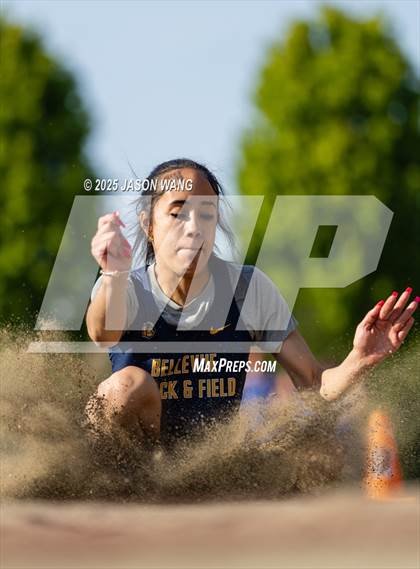 Thumbnail 1 in Bellevue @ Hazen (Long Jump) photogallery.