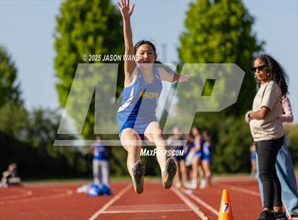 Thumbnail 3 in Bellevue @ Hazen (Long Jump) photogallery.