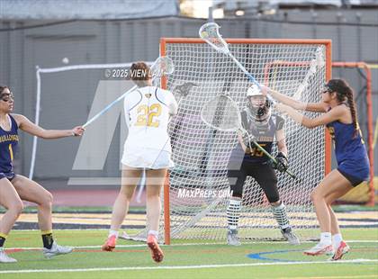 Thumbnail 2 in Bishop O'Dowd vs. Alhambra (CIF NCS Division 2 Round One) photogallery.