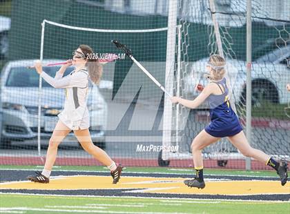 Thumbnail 3 in Bishop O'Dowd vs. Alhambra (CIF NCS Division 2 Round One) photogallery.