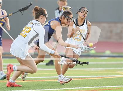 Thumbnail 2 in Bishop O'Dowd vs. Alhambra (CIF NCS Division 2 Round One) photogallery.