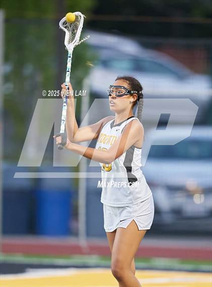 Thumbnail 3 in Bishop O'Dowd vs. Alhambra (CIF NCS Division 2 Round One) photogallery.