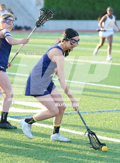 Thumbnail 2 in Bishop O'Dowd vs. Alhambra (CIF NCS Division 2 Round One) photogallery.