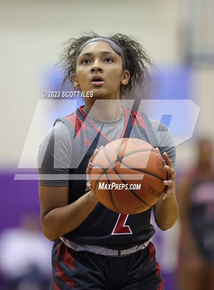 Thumbnail 3 in Kings's Christian vs Princeton (OGBR Classic in the City) photogallery.
