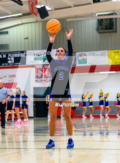 Thumbnail 2 in Harrison vs Bergman (Billy Ply Classic) photogallery.