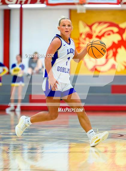 Thumbnail 3 in Harrison vs Bergman (Billy Ply Classic) photogallery.