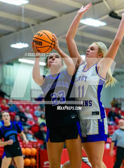 Thumbnail 2 in Harrison vs Bergman (Billy Ply Classic) photogallery.