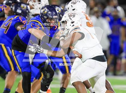 Thumbnail 2 in Orange Vista vs Warren photogallery.