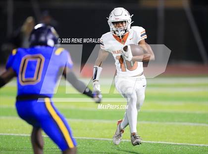 Thumbnail 1 in Orange Vista vs Warren photogallery.