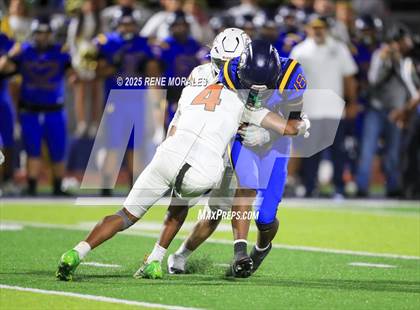 Thumbnail 2 in Orange Vista vs Warren photogallery.