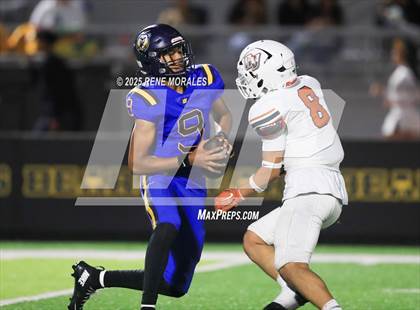 Thumbnail 3 in Orange Vista vs Warren photogallery.