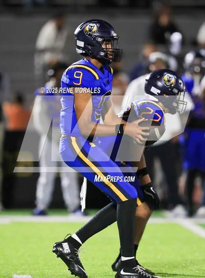 Thumbnail 2 in Orange Vista vs Warren photogallery.