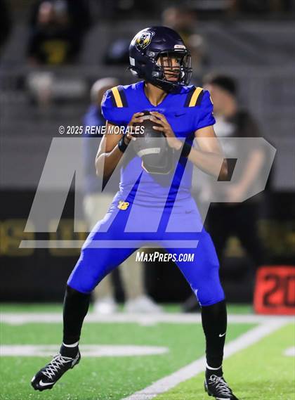 Thumbnail 1 in Orange Vista vs Warren photogallery.