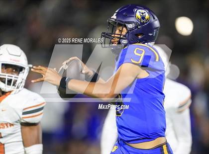 Thumbnail 1 in Orange Vista vs Warren photogallery.