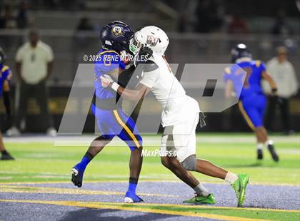 Thumbnail 1 in Orange Vista vs Warren photogallery.