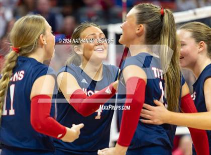 Thumbnail 1 in Norris vs. Skutt Catholic (NSAA Class B Final) photogallery.
