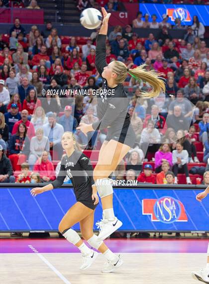 Thumbnail 3 in Norris vs. Skutt Catholic (NSAA Class B Final) photogallery.