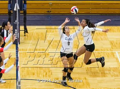 Thumbnail 1 in Clark vs. Churchill photogallery.
