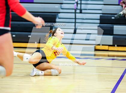 Thumbnail 2 in D'Evelyn vs. Coronado (CHSAA 4A Region 8 Playoff) photogallery.